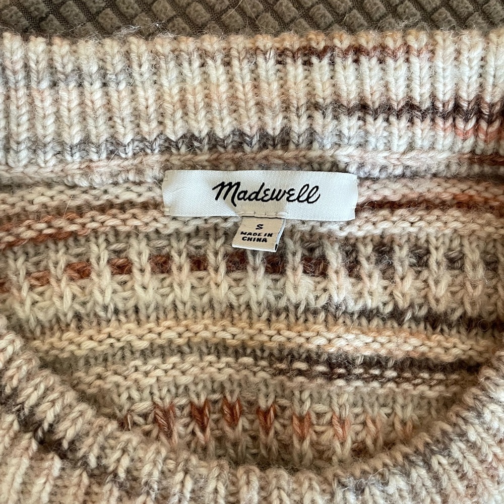 Striped sweater - Picture 4 of 4